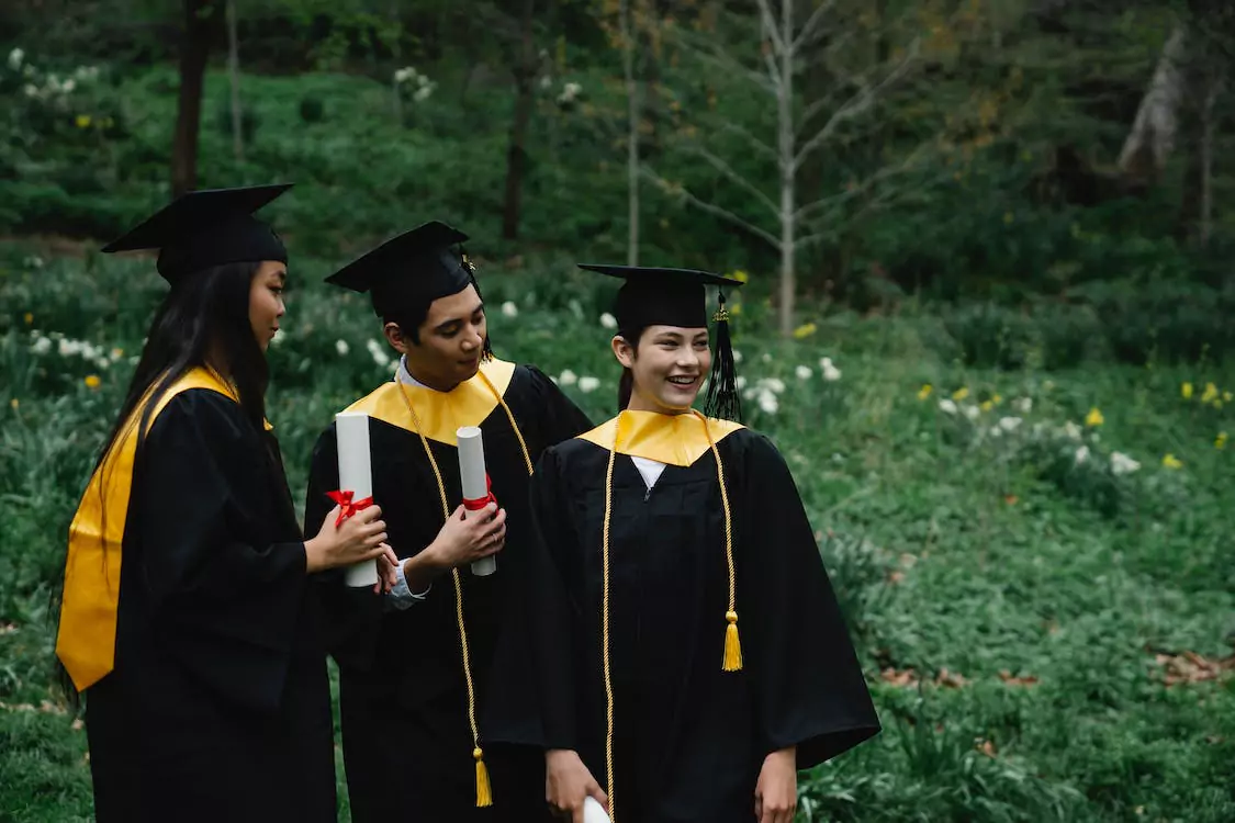 Best Colleges With No Application Fee In The UK