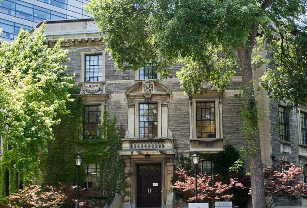 Medical Schools in Canada that Accept International Students