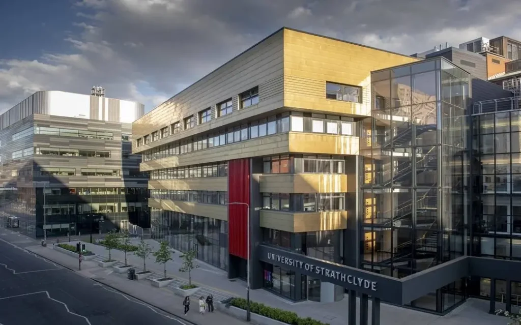 Strathclyde Business School Global Scholarship for Postgraduate Students