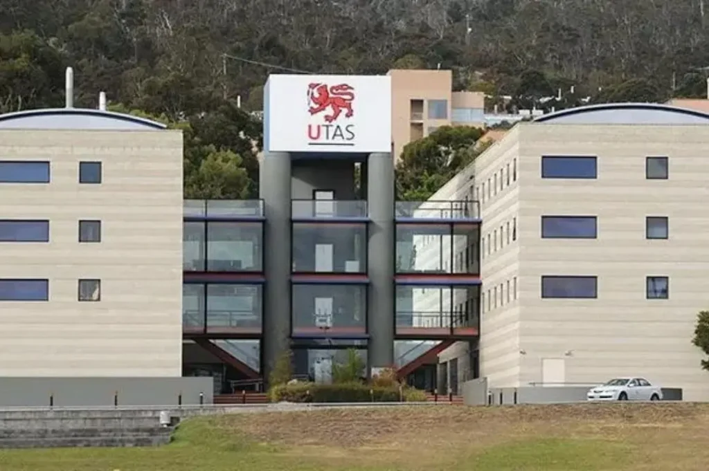 Tasmania Graduate Research Scholarship